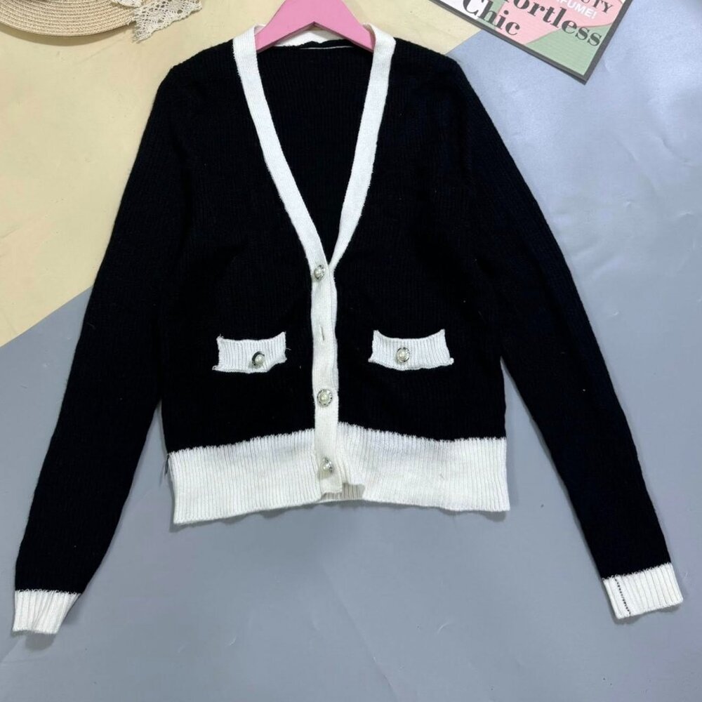 🖤 Black White Trim Knit Cardigan Sweater